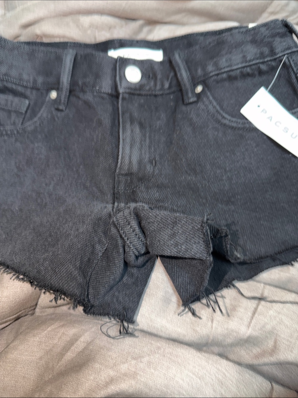 PacSun Black Frayed Hem Denim Low Rise Shorts NWT Size 23